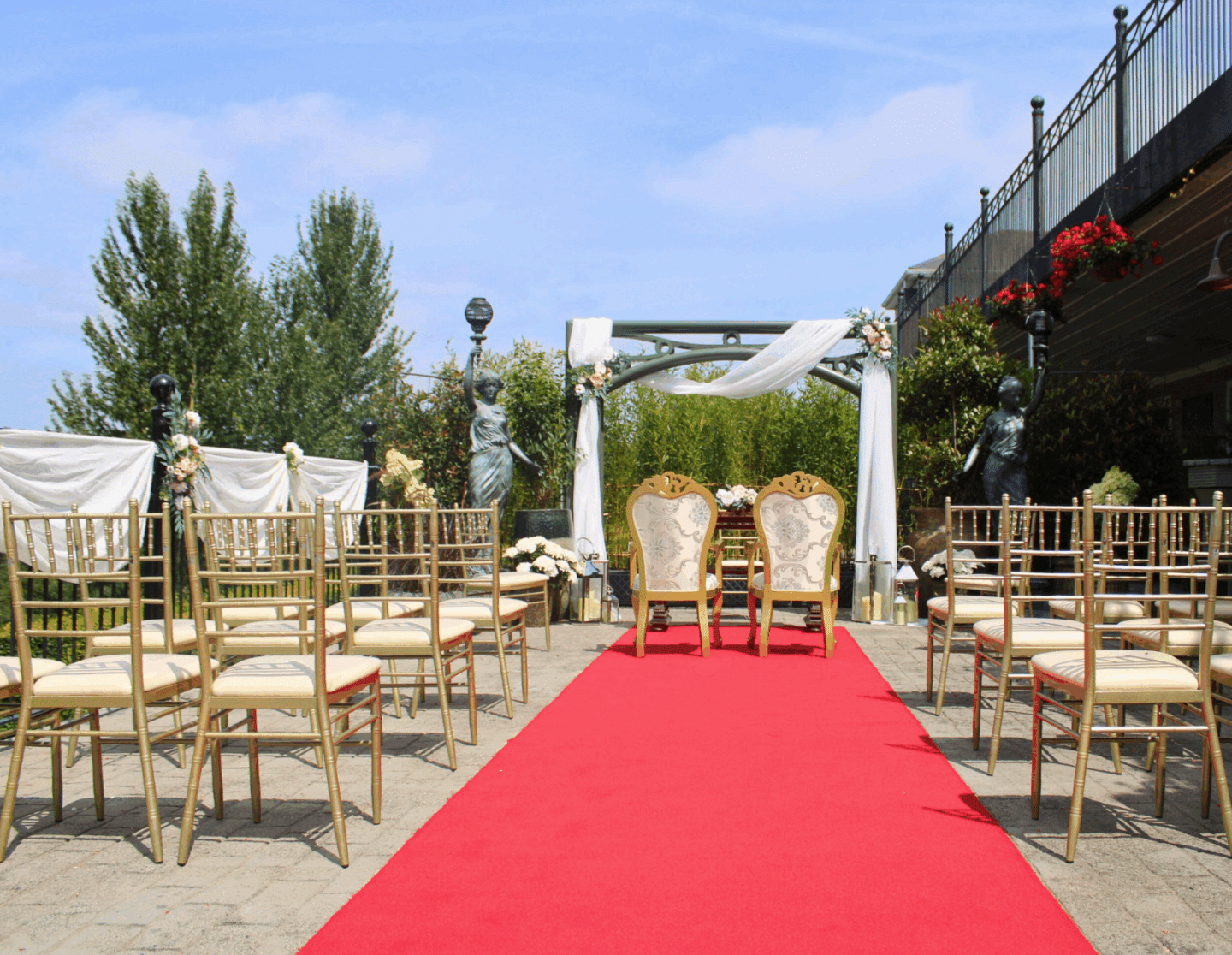 Woodford Dolmen Hotel